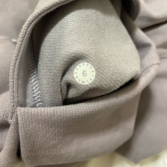 Lululemon Hooded Purple Zip Up Jacket Size 6 - Picture 11 of 11